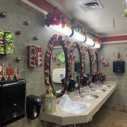 Festive bathroom decor!!!!