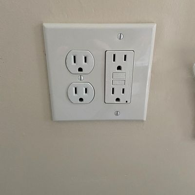 Walnut 24 Hour Electrician Logo