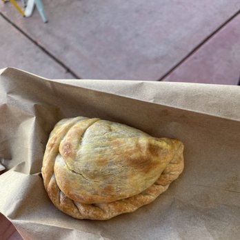 Il Dante Caffé - Empanada Argentine style - Coffee & Tea Near Me - Miami Beach, Florida Il Dante Caffé - Empanada Argentine style - Coffee & Tea Near Me - Miami Beach, Florida