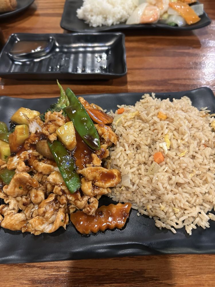 Fancy Sushi & Restaurant