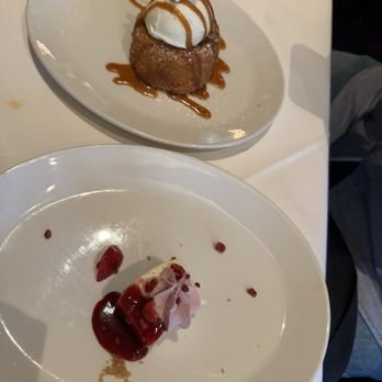 Del Frisco's Double Eagle Steakhouse - Butter Cake Cheesecake - Steakhouses Near Me - Houston, Texas Del Frisco's Double Eagle Steakhouse - Butter Cake Cheesecake - Steakhouses Near Me - Houston, Texas