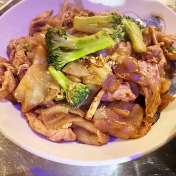 Thai Mama - Thai Near Me - Cranford, New Jersey