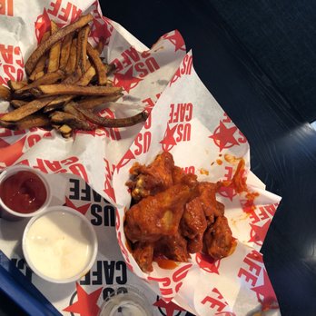 US Cafe - 10pc xtra hot with small fry & blue cheese - American Near Me - Smyrna, Georgia