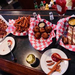 Se7ens Sports Bar & Grill