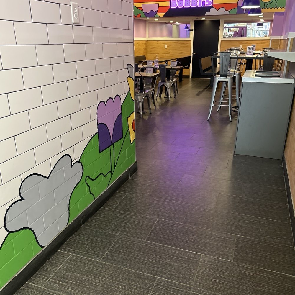 Bobbi’s - Nice seating area - Pizza Near Me - New Haven, Connecticut Bobbi’s - Nice seating area - Pizza Near Me - New Haven, Connecticut