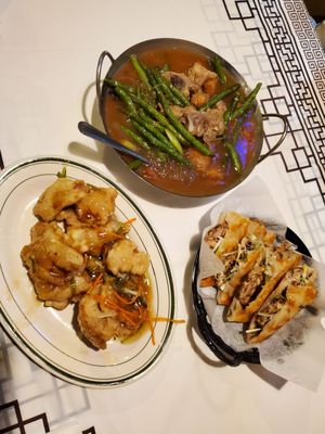 Uncle Zhang Chinese Cuisine (南来北往) by null