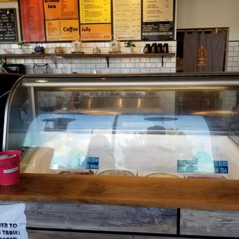 Mo Cha Cafe - Inside - Bubble Tea Near Me - Beaverton, Oregon