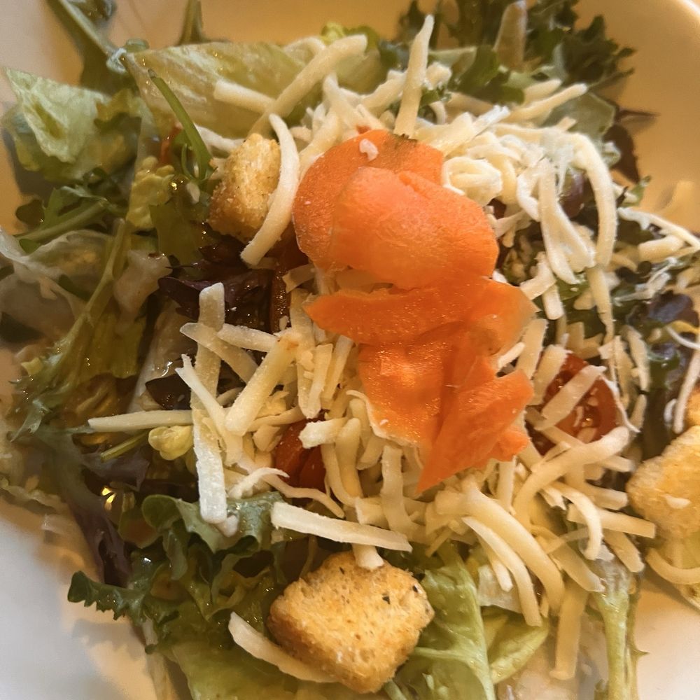 Yard House - Side salad ordered - New American Near Me - Carlsbad, California