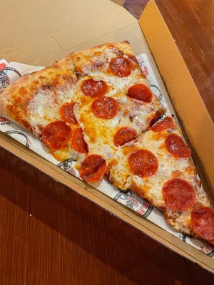 Big Mama's & Papa's Pizzeria by null