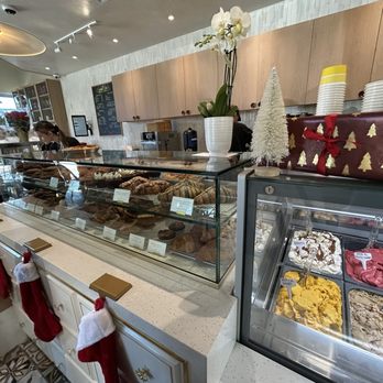 Honey Cup - Inside Pastries - Sandwiches Near Me - Thousand Oaks, California