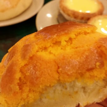 Lido Restaurant - famous pineapple bun - Hong Kong Style Cafe Near Me - Richmond, British Columbia Lido Restaurant - famous pineapple bun - Hong Kong Style Cafe Near Me - Richmond, British Columbia