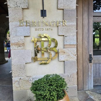 Beringer Vineyards - Logo at the front - Wineries Near Me - St. Helena, California Beringer Vineyards - Logo at the front - Wineries Near Me - St. Helena, California