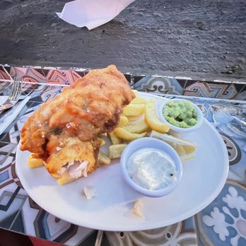 The Curragower - The fish and chips here are amazing!! - Seafood Near Me - Limerick, LK