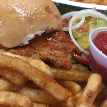 Ringo's BBQ and Burgers - Buffalo Chicken sandwich - Barbeque Near Me - Laredo, Texas