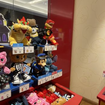 Build-A-Bear Workshop - Friends - Toy Stores Near Me - Torrance, California Build-A-Bear Workshop - Friends - Toy Stores Near Me - Torrance, California