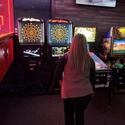 Heroes West - Darts