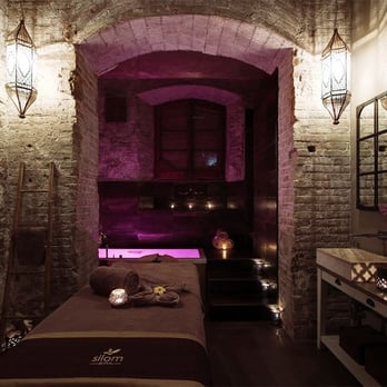 Silom Spa - Massage Near Me - Barcelona, B