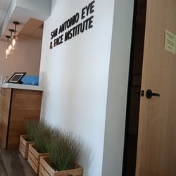 San Antonio Eye & Face Institute - Doing time in the waiting room. This eye doctor would be late for his own funeral.