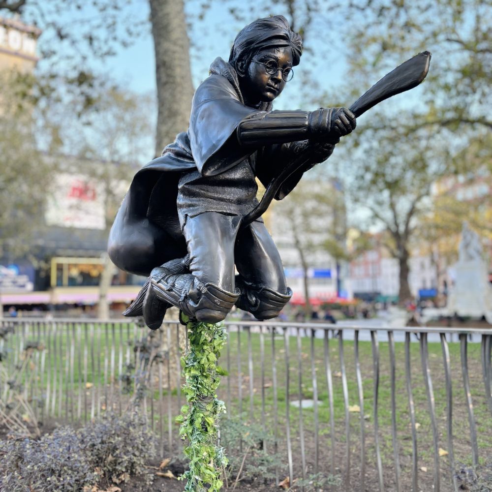 Leicester Square - Leicester Square, London_Yelp_Sanju-11 - Landmarks & Historical Buildings Near Me