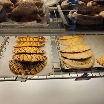 JudyPie - Huge cinnamon buns and empanadas - Bakeries Near Me - Grapevine, Texas