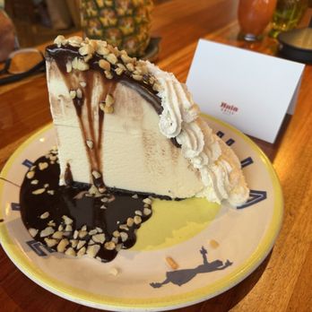 Hula Grill Waikiki - Hula Pie - Hawaiian Near Me - Honolulu, Hawaii Hula Grill Waikiki - Hula Pie - Hawaiian Near Me - Honolulu, Hawaii