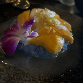 Lamaii - Henderson - Mango and sticky rice. - Thai Near Me - Henderson, Nevada Lamaii - Henderson - Mango and sticky rice. - Thai Near Me - Henderson, Nevada