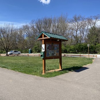 Hollins Park - Dog pick up bags and community bulletin board - Parks Near Me - Hollins, Virginia Hollins Park - Dog pick up bags and community bulletin board - Parks Near Me - Hollins, Virginia