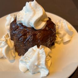 Vue Kitchen - Molten lava cake