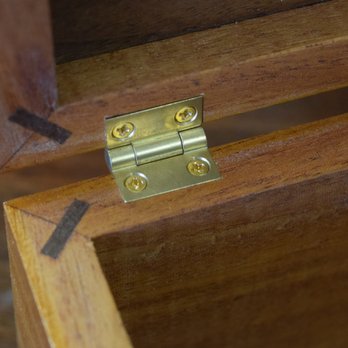 Henry's Woodworking - Corner detail of Mahogany box - Cabinetry Near Me - Cedar Park, Texas Henry's Woodworking - Corner detail of Mahogany box - Cabinetry Near Me - Cedar Park, Texas