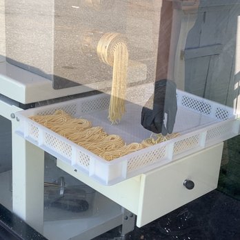 Solo Pasta - Freshly homemade pasta - Italian Near Me - Vancouver, British Columbia