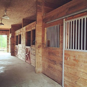 Whispering Pine Acres - Whispering Pine Acres offers full board services with full day turn out. - Horseback Riding Near Me - Dighton, Massachusetts Whispering Pine Acres - Whispering Pine Acres offers full board services with full day turn out. - Horseback Riding Near Me - Dighton, Massachusetts