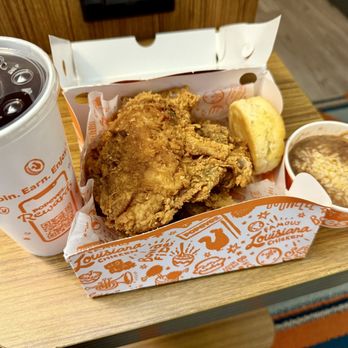 Popeyes Louisiana Kitchen - 4Pc Signature Chicken Combo (with Red Beans & Rice; bleh) - VN - Fast Food Near Me - Phoenix, Arizona