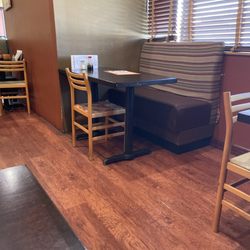 Ming's Cafe