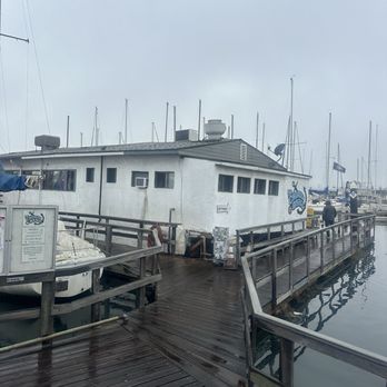 The Chowder Barge - Outside - Seafood Near Me - Wilmington, California