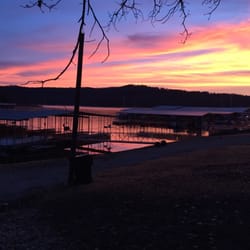 Kimberling Oaks Resort - Watching the sunset from the best spot on Table Rock Lake!