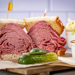 Roasters 'N Toasters - Freshly Sliced Navel Pastrami