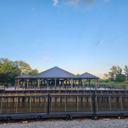 Anchors Tiki Bar - From the parking lot