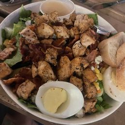 Brewers salad small/half with chicken