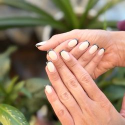 Powder Beauty Salon - Nails