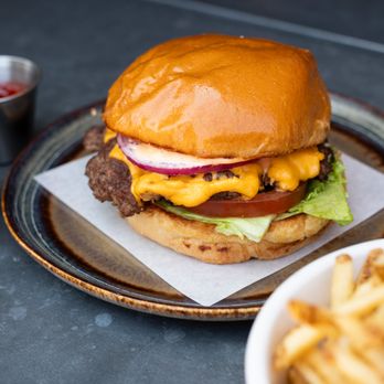 Zinqué - Le Burger - French Near Me - Los Angeles, California Zinqué - Le Burger - French Near Me - Los Angeles, California