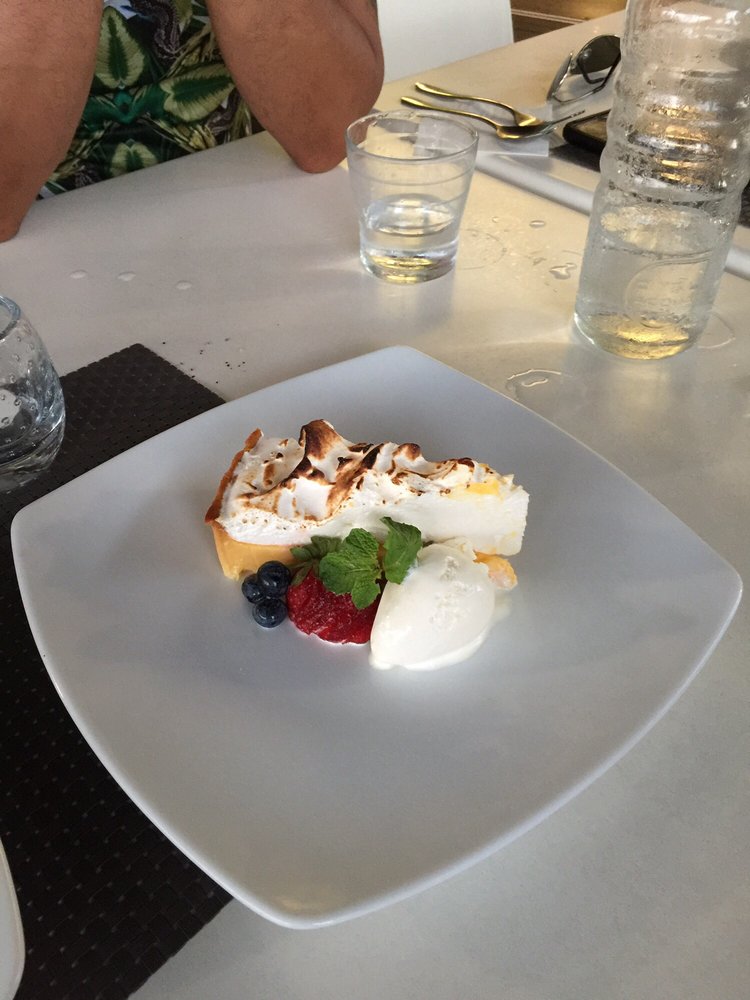 LIME TREE BAR & RESTAURANT Updated September 2024 11 Photos 28