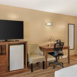 Best Western Sicamous Inn - Pet Friendly