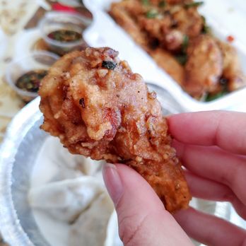 Green Bites Dumpling & Tea Bar - Crispy Chicken Wings - Chinese Near Me - Brampton, Ontario