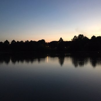 Mills Pond - Sunset on the pond - Parks Near Me - Austin, Texas
