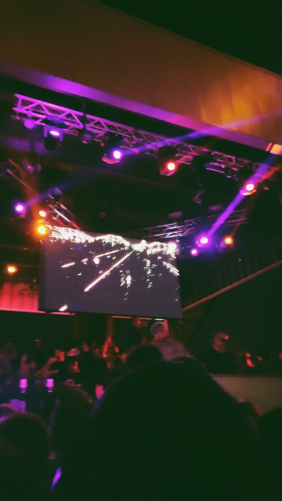 FWD DAY + 41 Photos & 60 Reviews 1176 Front Ave