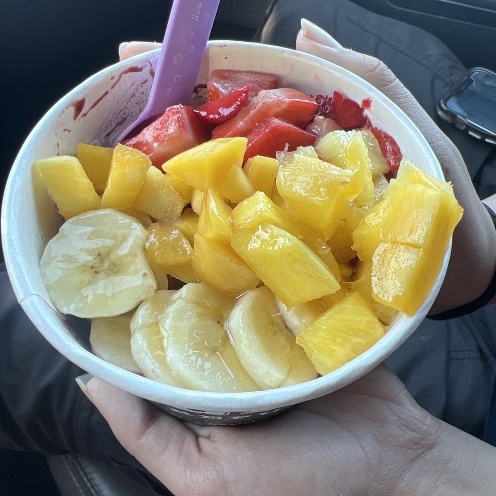 Acai Republic - The Hawaiian w/o coconut shreds - Acai Bowls Near Me - Orange, California Acai Republic - The Hawaiian w/o coconut shreds - Acai Bowls Near Me - Orange, California