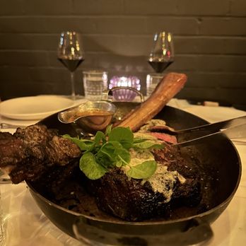 J Carver’s - Steakhouses Near Me - Austin, Texas