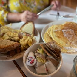 Special 3 cheese omelet and buttermilk cakes Special 3 cheese omelet and buttermilk cakes