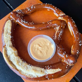 Hotel Sutter Restaurant - New American Near Me - Sutter Creek, California