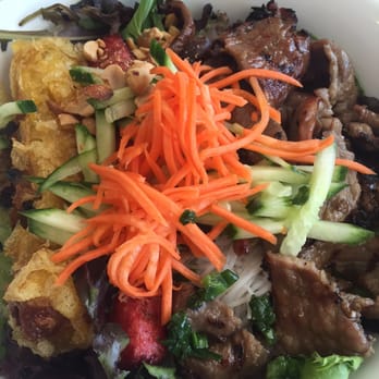 Pho Xyclo - Vermicelli with grilled pork, sausage and spring roll - Vietnamese Near Me - Niagara Falls, Ontario Pho Xyclo - Vermicelli with grilled pork, sausage and spring roll - Vietnamese Near Me - Niagara Falls, Ontario
